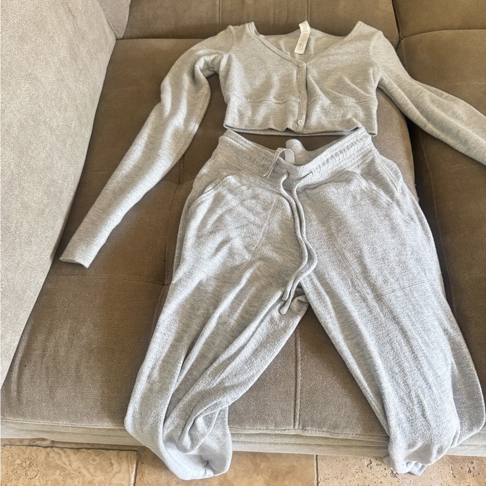 ALO Yoga Gray Track Pants & Joggers
